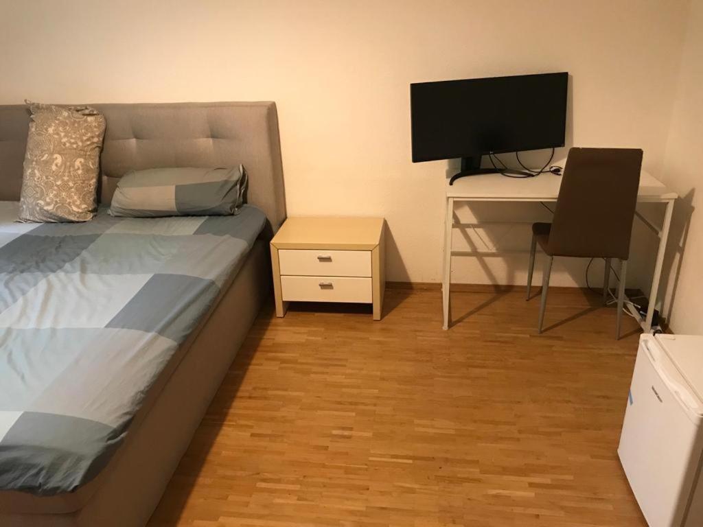 In The Middle Of City Privatunterkunft