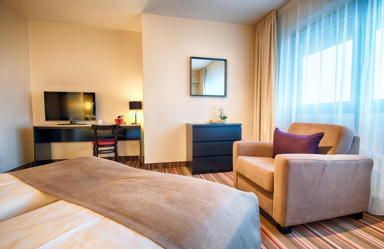 Leonardo Airport 3* Hamburg