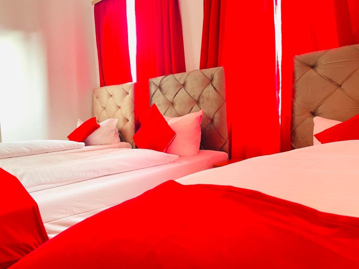 Hotel 66 2*
