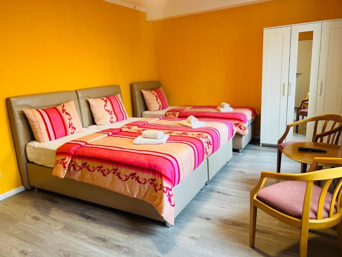 M&m - Wilhelmsburg Hotel 2*