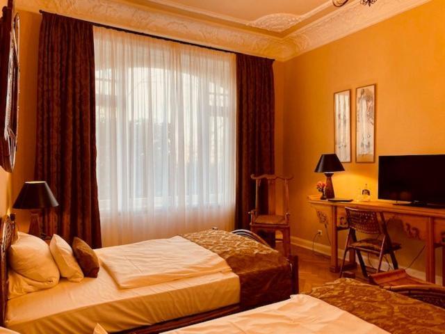 Miramar Hotel 3*