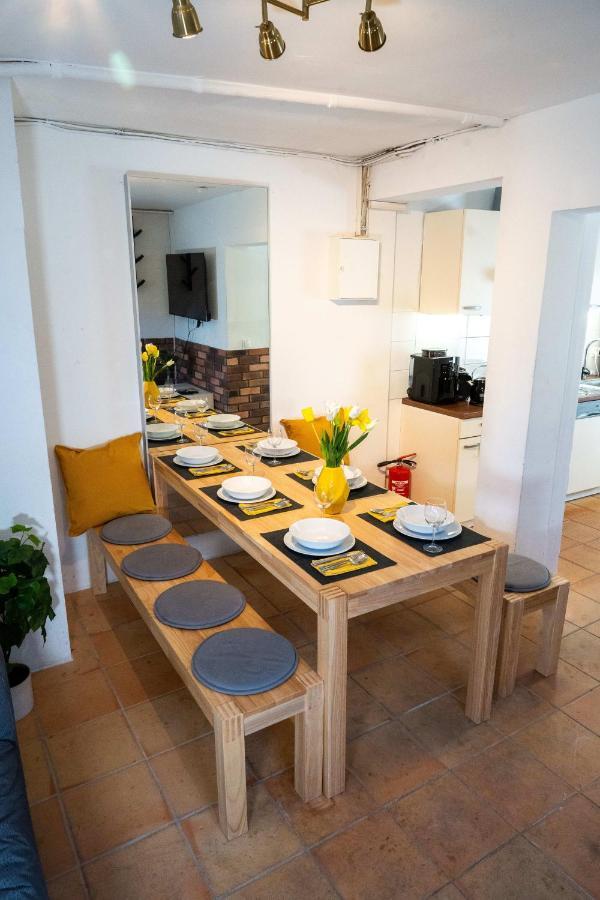 Spacious In Urban Location Apartment Hamburg