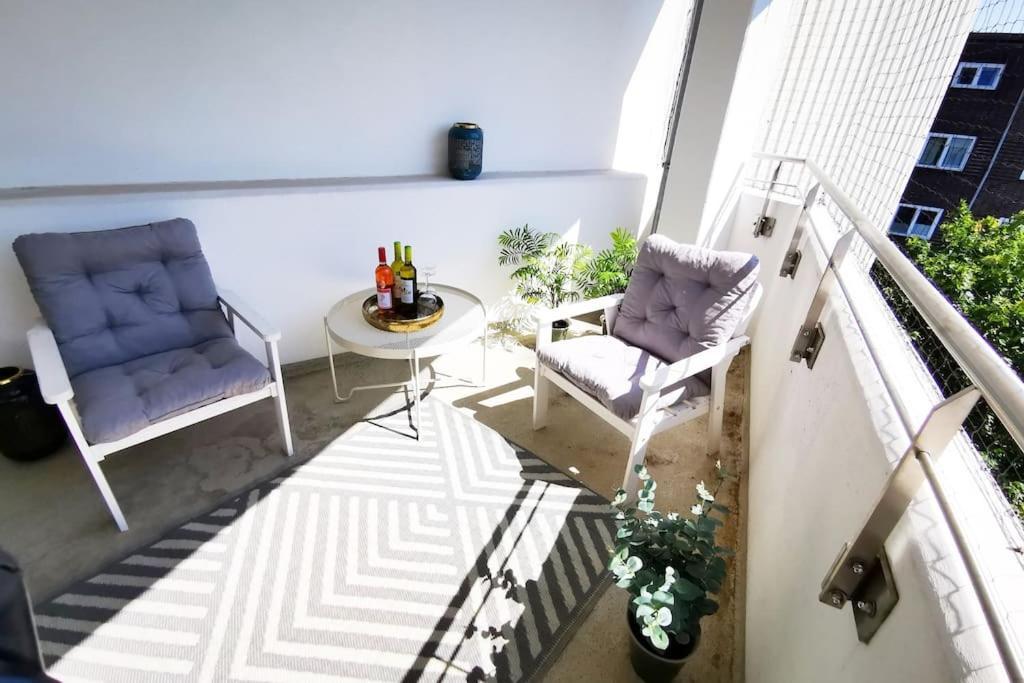 Apartamento Hh 04 By Rockchair - Superhost Status - Modernes Mit Sonnigem Balkon & Premium Boxspringbetten In Winterhude - Geheimtipp *