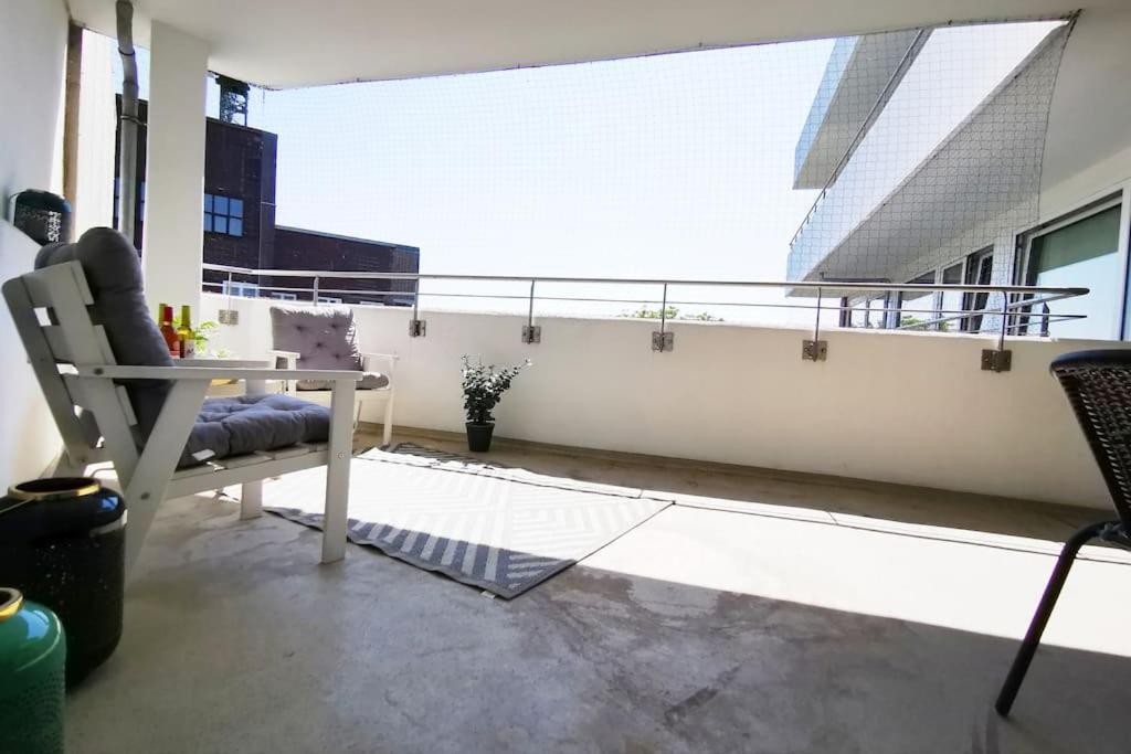 Hh 04 By Rockchair - Superhost Status - Modernes Mit Sonnigem Balkon & Premium Boxspringbetten In Winterhude - Geheimtipp * Hamburgo