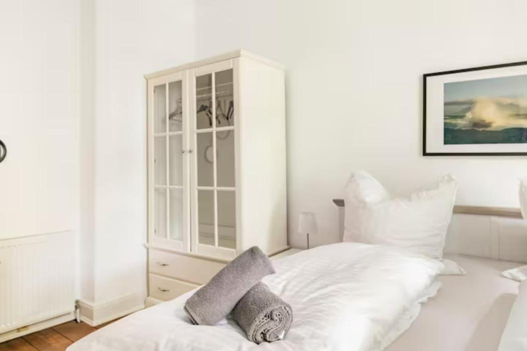 Grosszuegige Altbauwohnung In Bestlage Apartment
