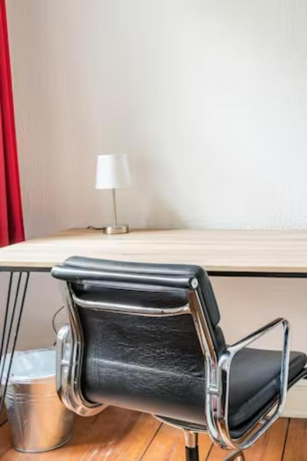 Grosszuegige Altbauwohnung In Bestlage Apartment *