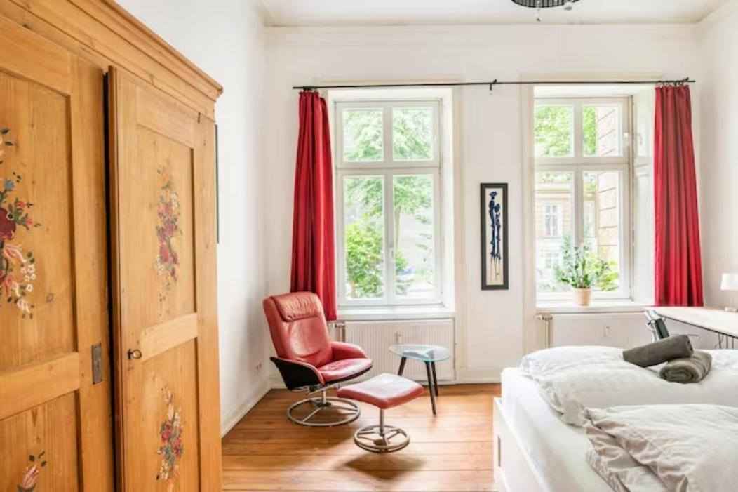 Grosszuegige Altbauwohnung In Bestlage Hamburg