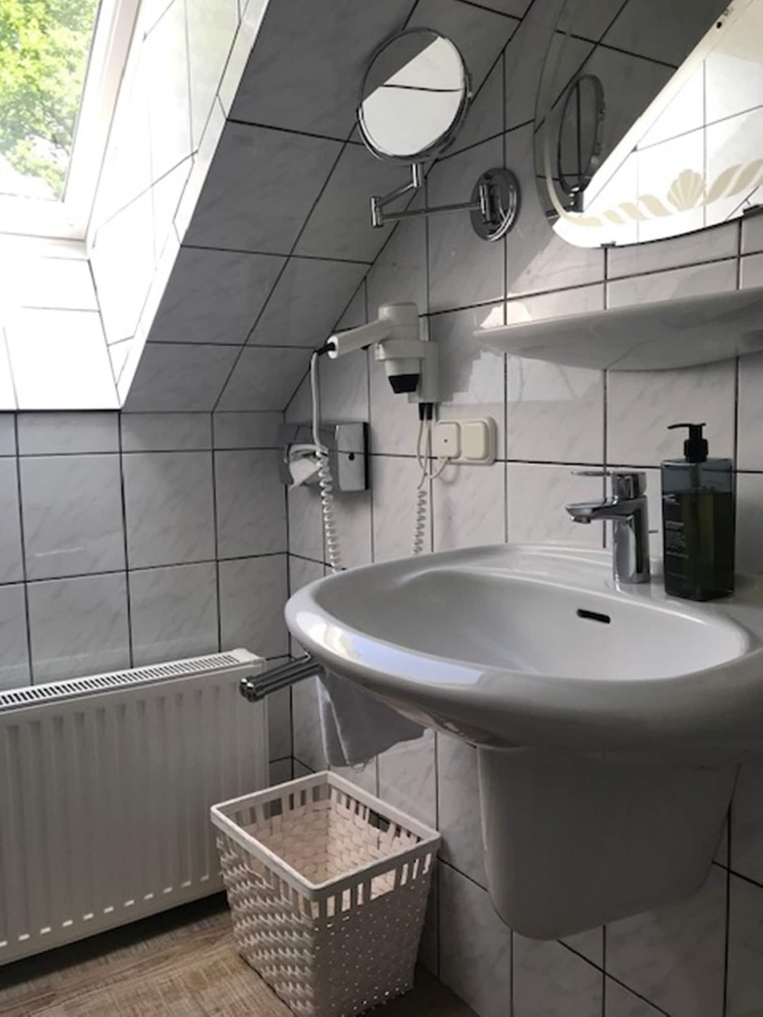 Kleinhuis Mellingburger Schleuse Hotel