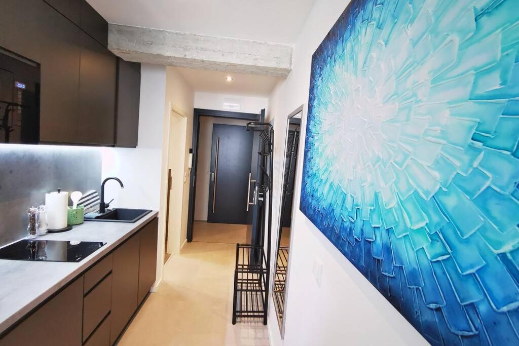 Hh 05 By Rockchair - Superhost Status - Modernes Mit Sonnigem Balkon & Premium Boxspringbetten In Winterhude - Geheimtipp Hamburg