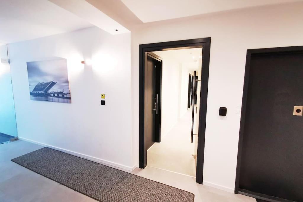Hh 03 By Rockchair - Superhost Status - Modernes Mit Sonnigem Balkon & Premium Boxspringbetten In Winterhude - Geheimtipp * Hamburg