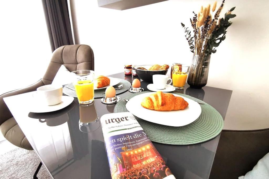 Hh 06 By Rockchair - Superhost Status - Modernes Mit Sonnigem Balkon & Premium Boxspringbetten In Winterhude - Geheimtipp