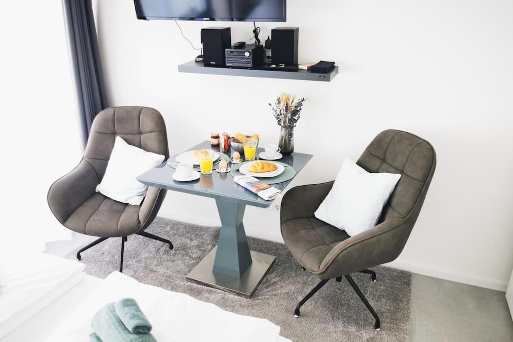Hh 06 By Rockchair - Superhost Status - Modernes Mit Sonnigem Balkon & Premium Boxspringbetten In Winterhude - Geheimtipp * Hamburg