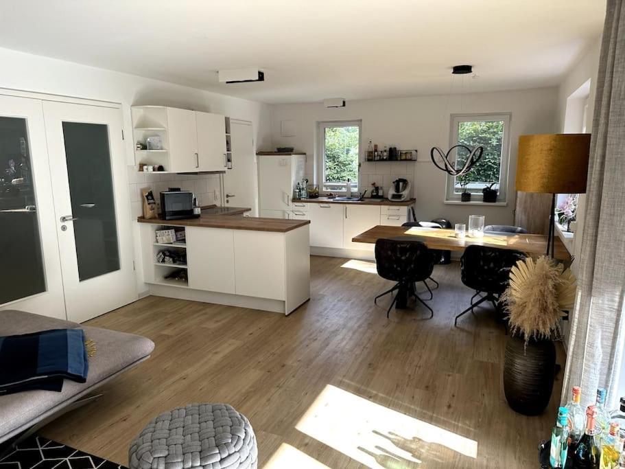 Alstertraum Mit Garten Und Priv. Wasserzugang Apartment Hamburg