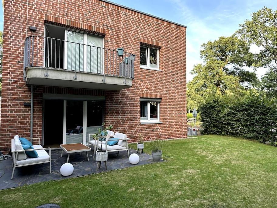 Alstertraum Mit Garten Und Priv. Wasserzugang Hamburg