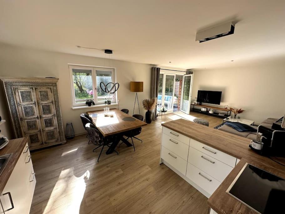 Apartment Alstertraum Mit Garten Und Priv. Wasserzugang *