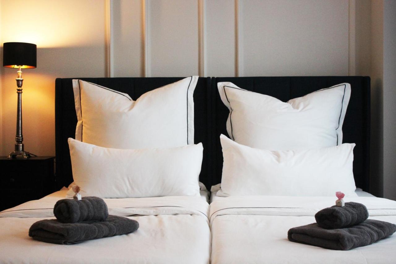 Appartement R B Business Am Flughafen Fuer 1-5 Personen - Ideal Fuer Geschaeftsreisende Und Familien - Kueche - Waschtrockner - Smart Tv