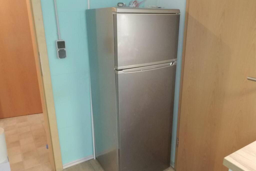 Volksdorf 2 Zimmer, 3 Betten, Souterrain