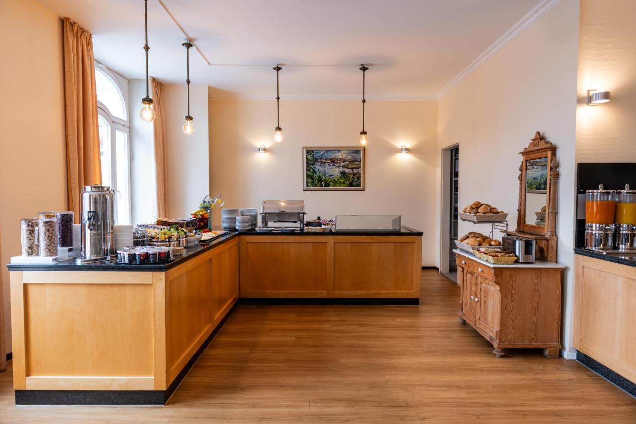Hotel Novum Kronprinz Hauptbahnhof 3*
