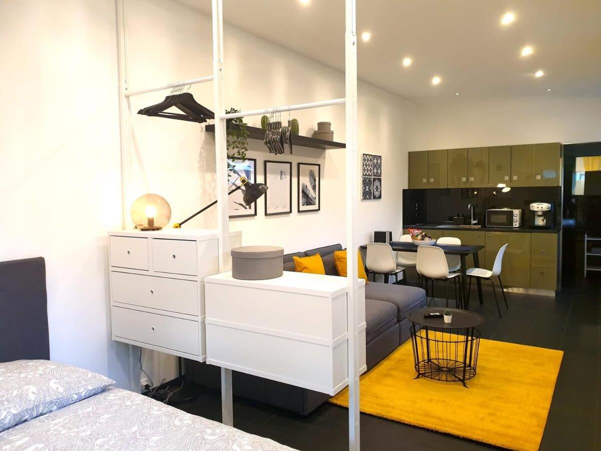 Apartment Cosy With Private Parking