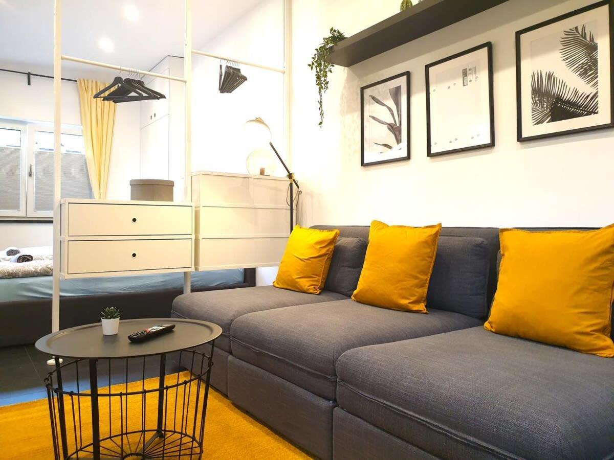 Cosy With Private Parking * Hamburg