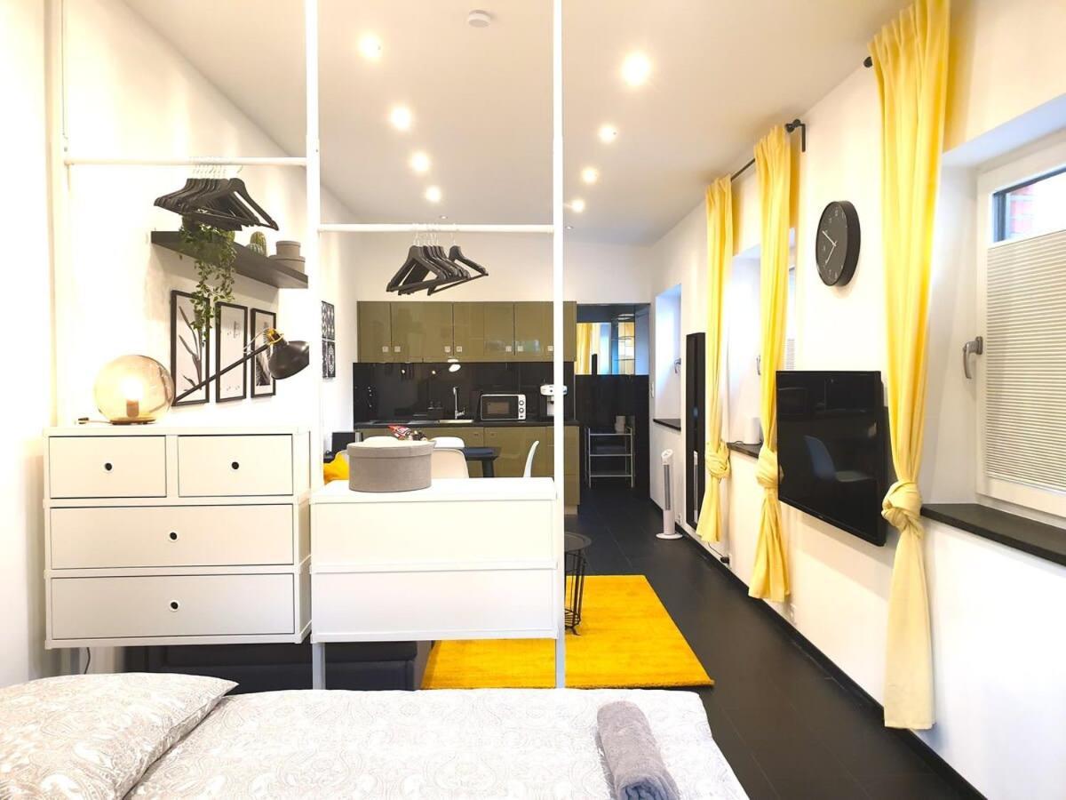 Cosy With Private Parking Apartment