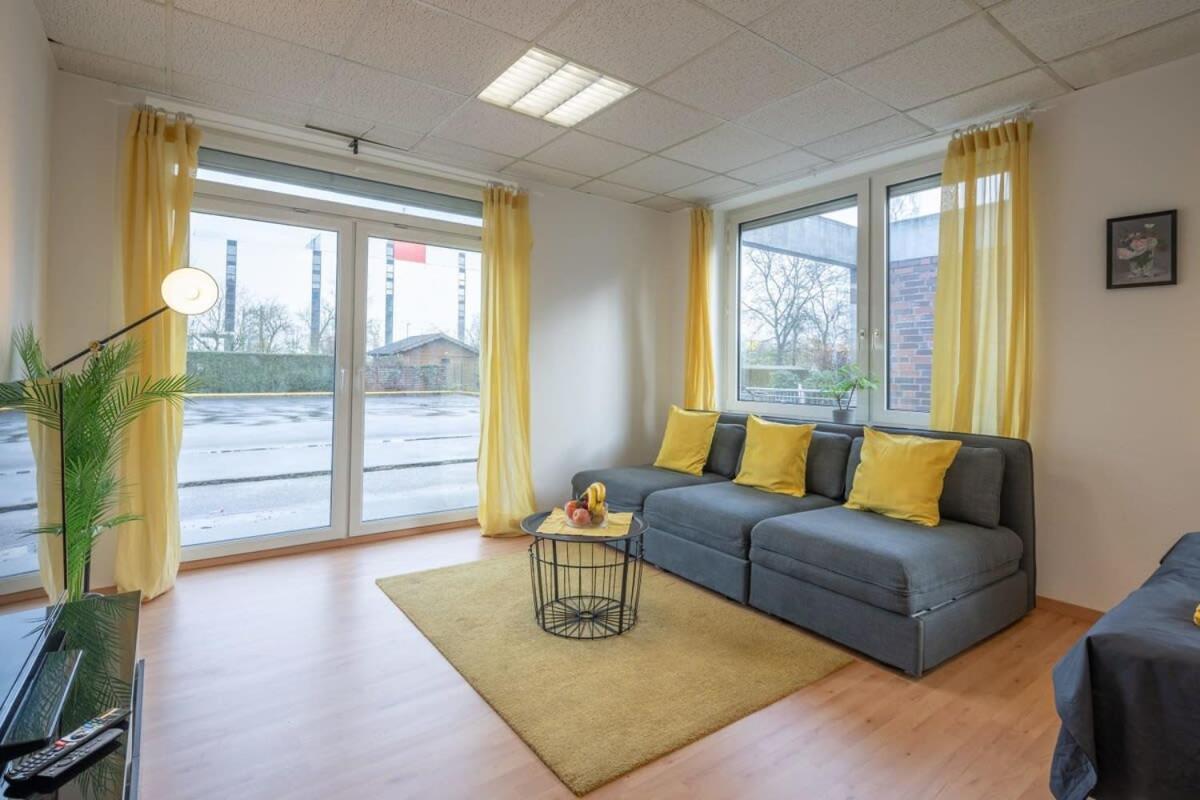 Beautiful 2 Bedroom Incl Parking * Hamburg