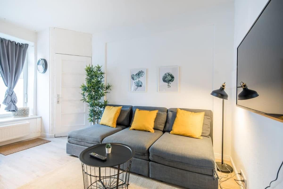 Cosy 2-room In Urban Location * Hamburg-Harburg