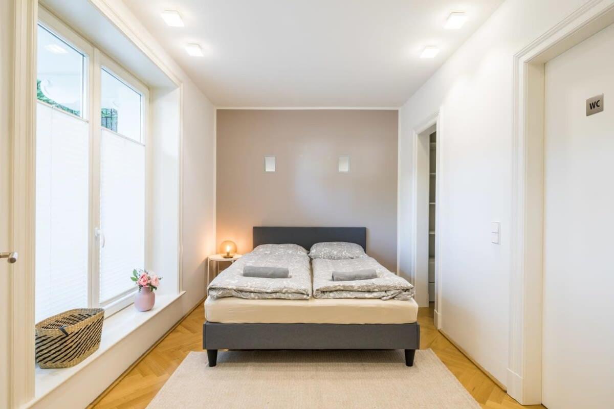 Modern Near Aussenalster *