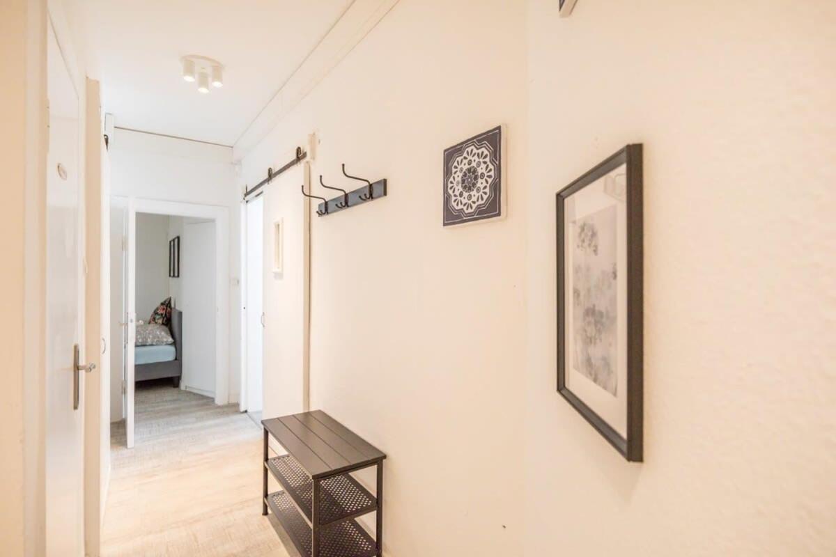 Two Bedroom And Bathrooms Hamburg-Harburg