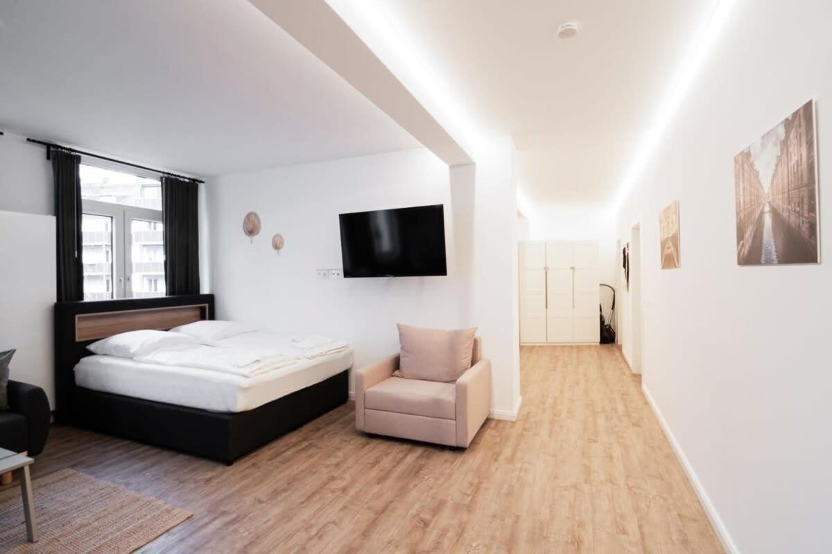 Gem For 12 Apartment *