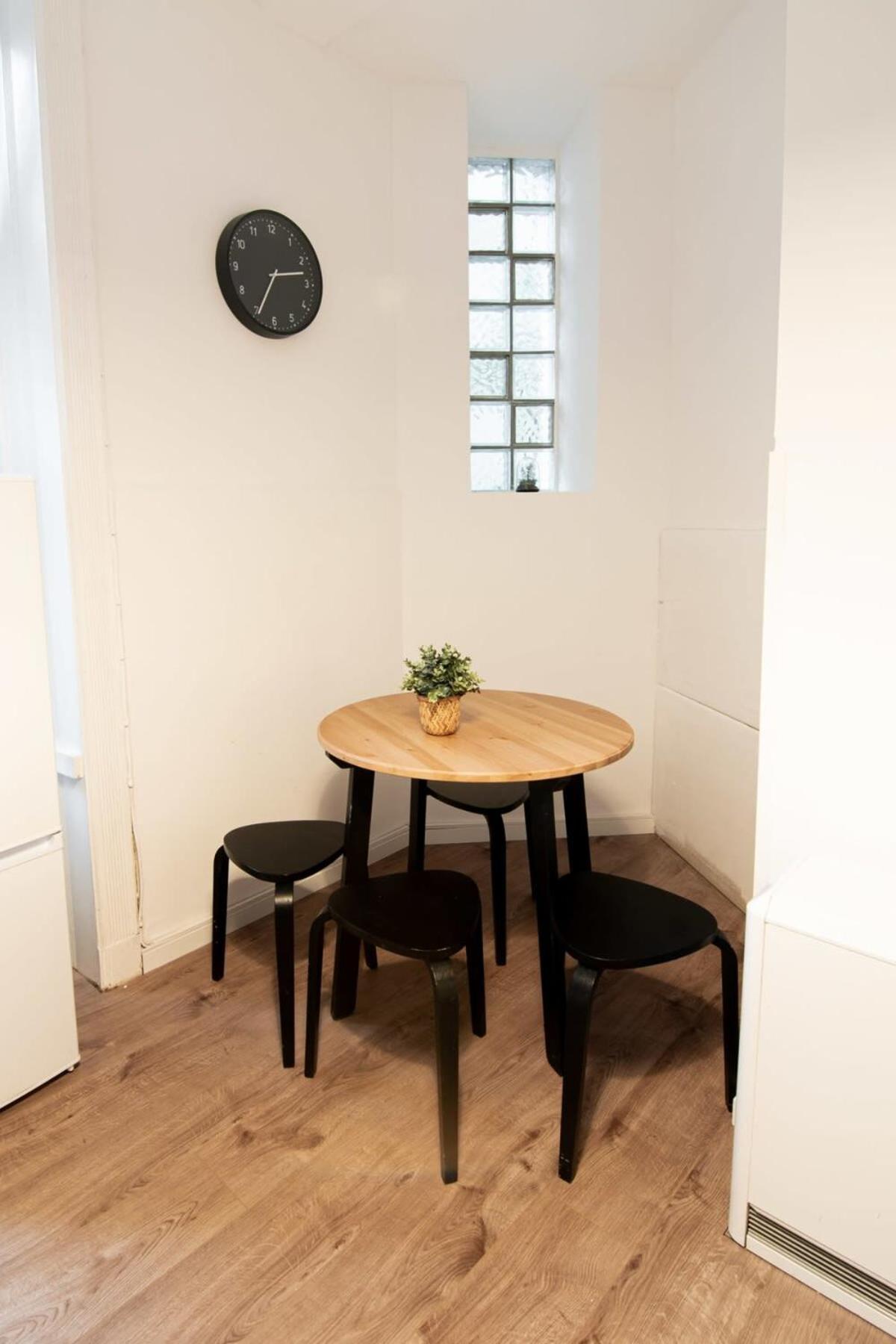 Great Three Bedroom Apartment