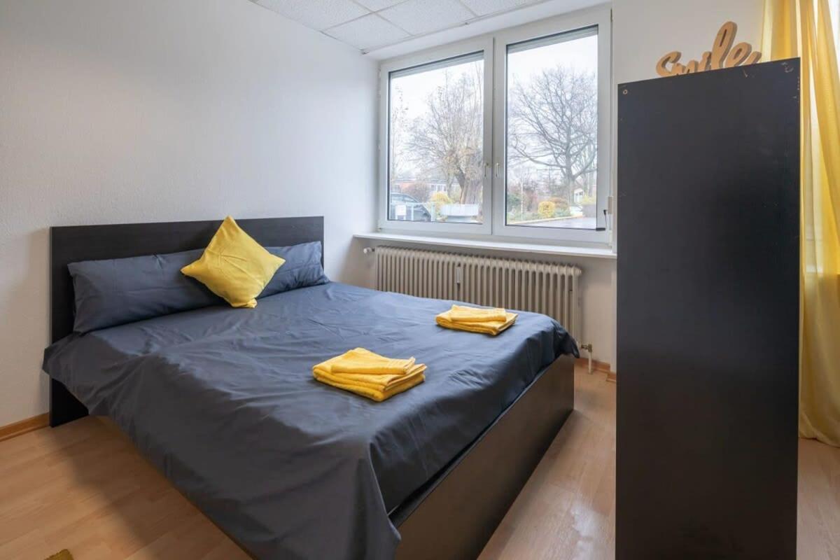 Beautiful 2 Bedroom Incl Parking *