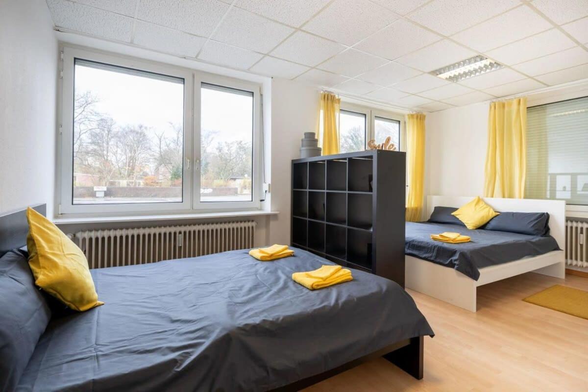 Beautiful 2 Bedroom Incl Parking *
