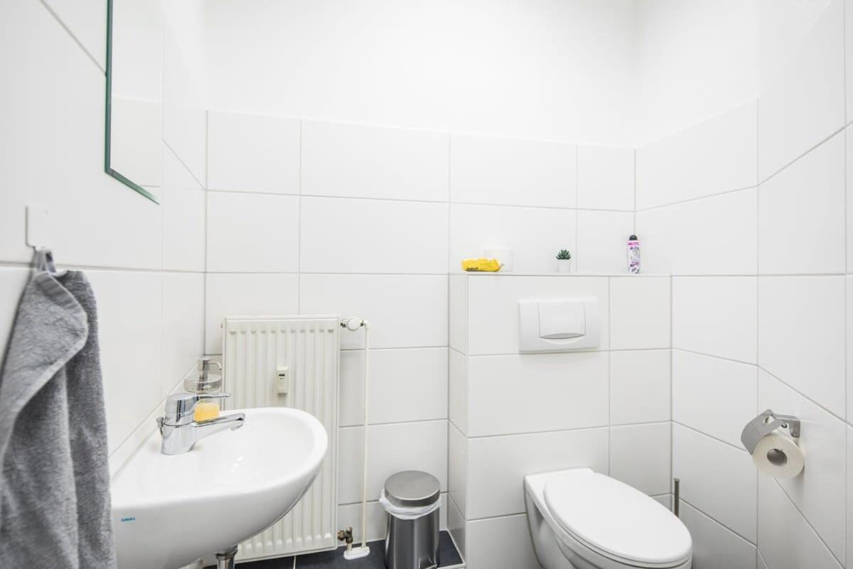 Apartment Spacious 2 Bedroom Hamburg