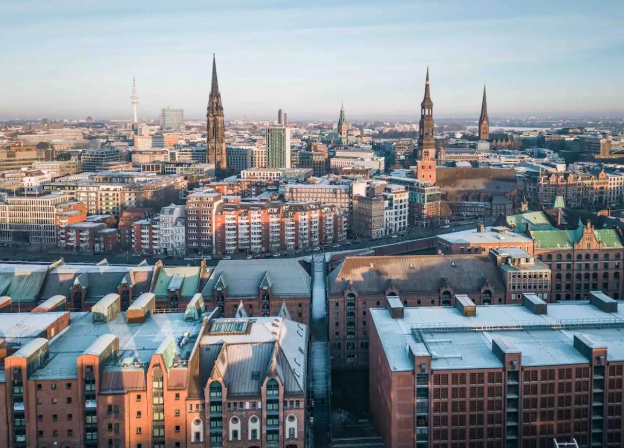 Modern, Ruhig, Gemuetlich: 2 In Bester Lage Nahe Alster + Stadtpark Apartment