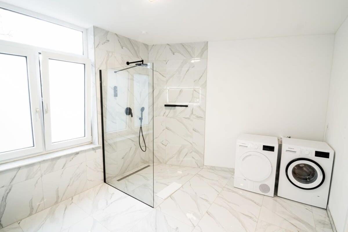 Gem For 12 Apartment Hamburg