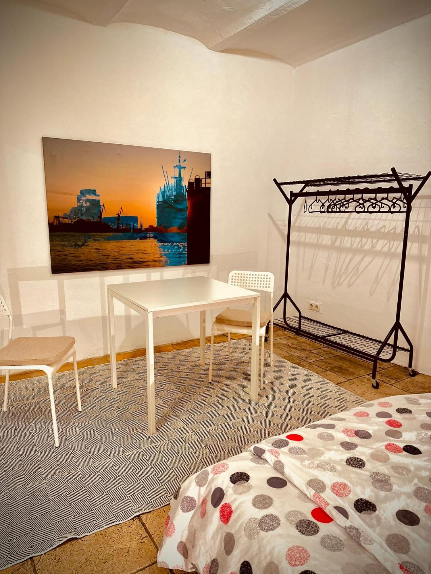 Stayinhostel *
