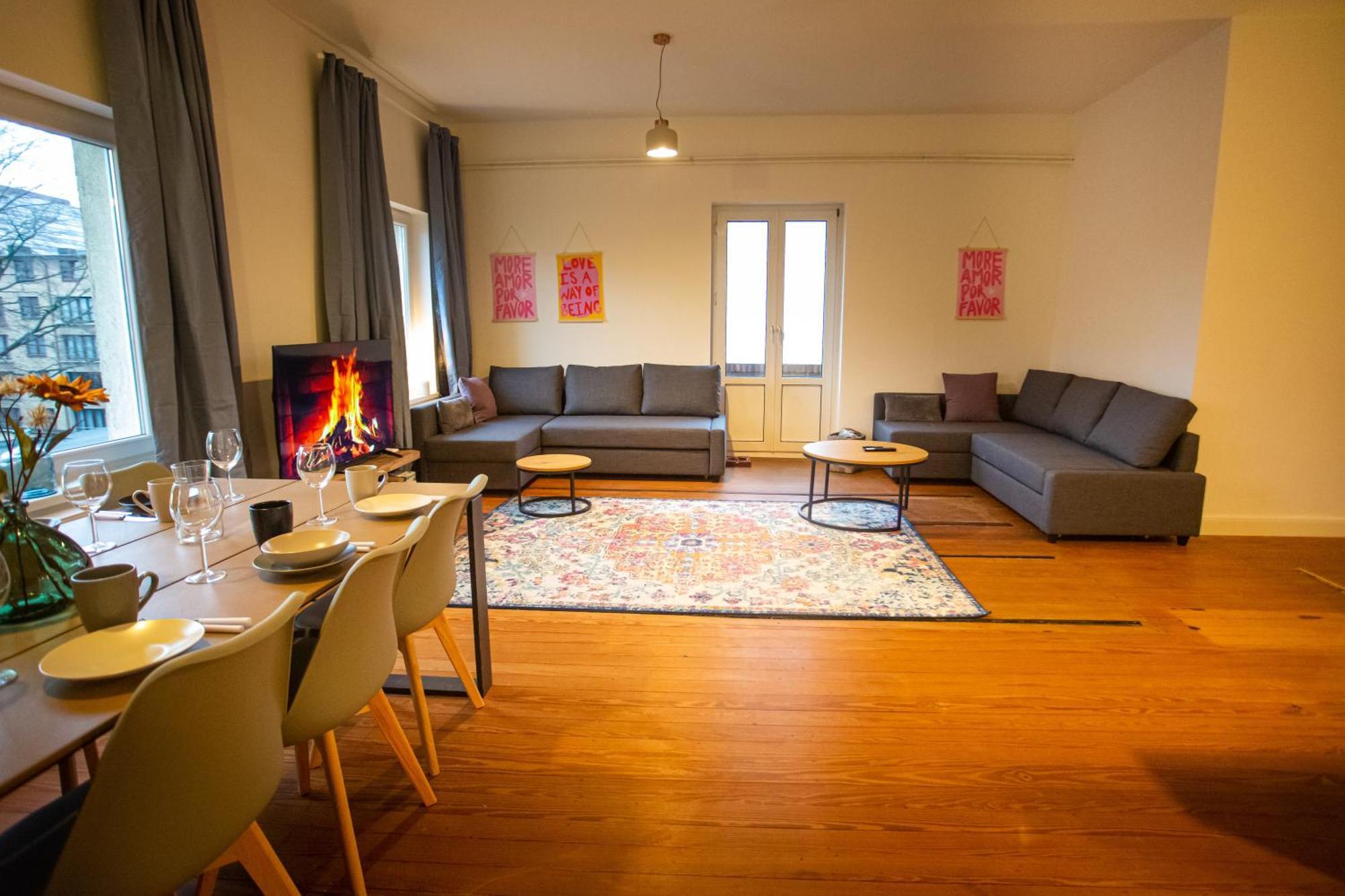 120qm/ Loft/ Tischkicker Appartement *