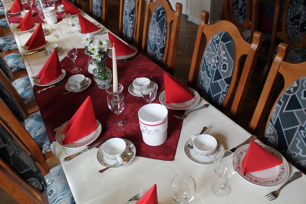 Zur Alten Eiche 3*
