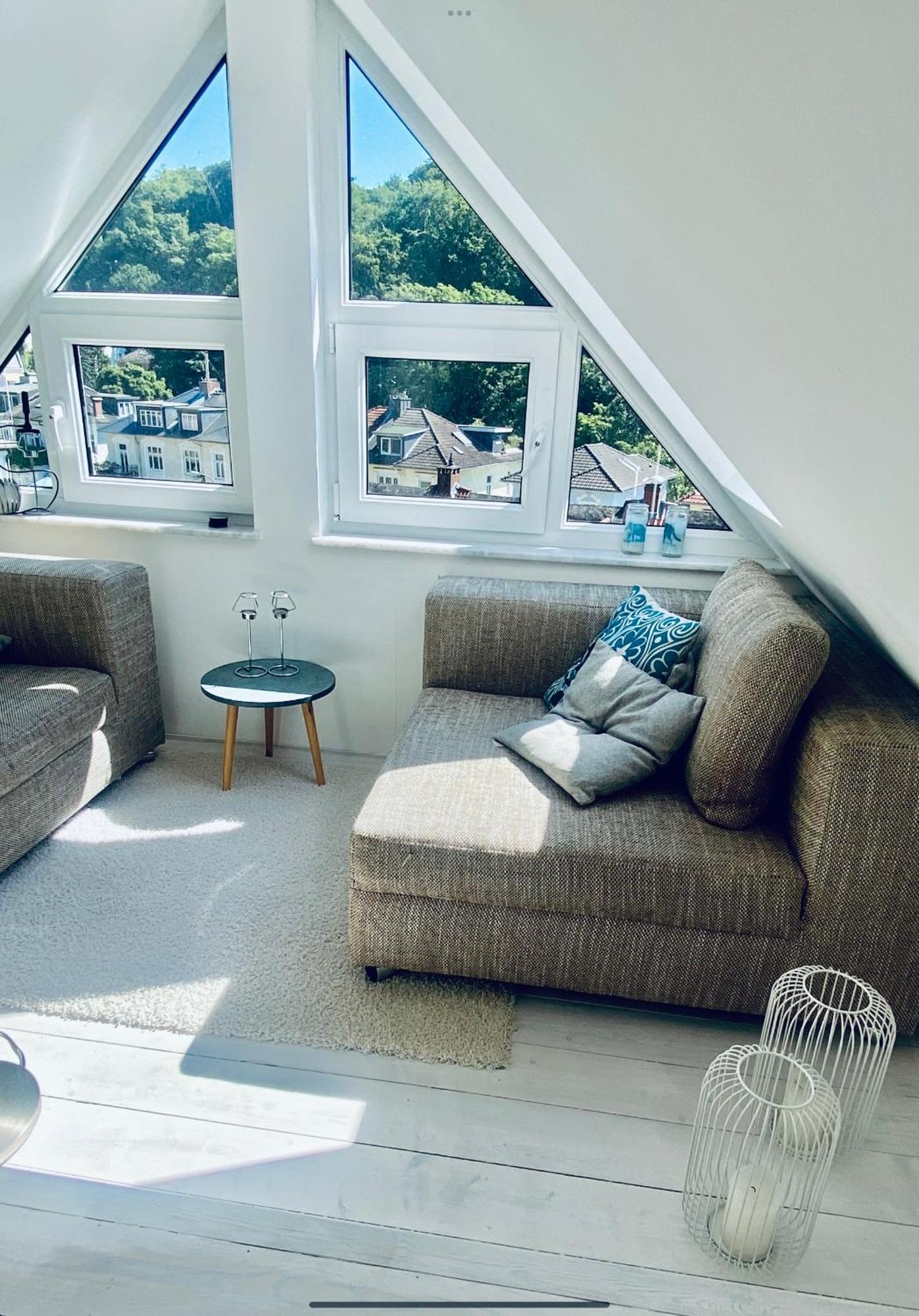 Beautiful House In Blankenese * Hamburg