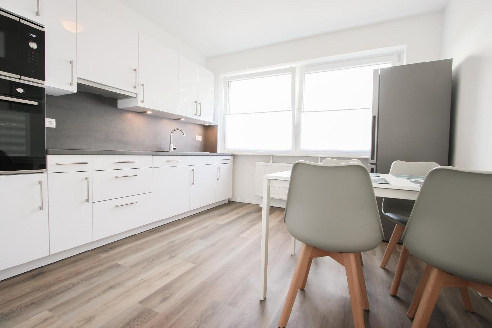 Modernes Und Zentrales 4 Zimmer *