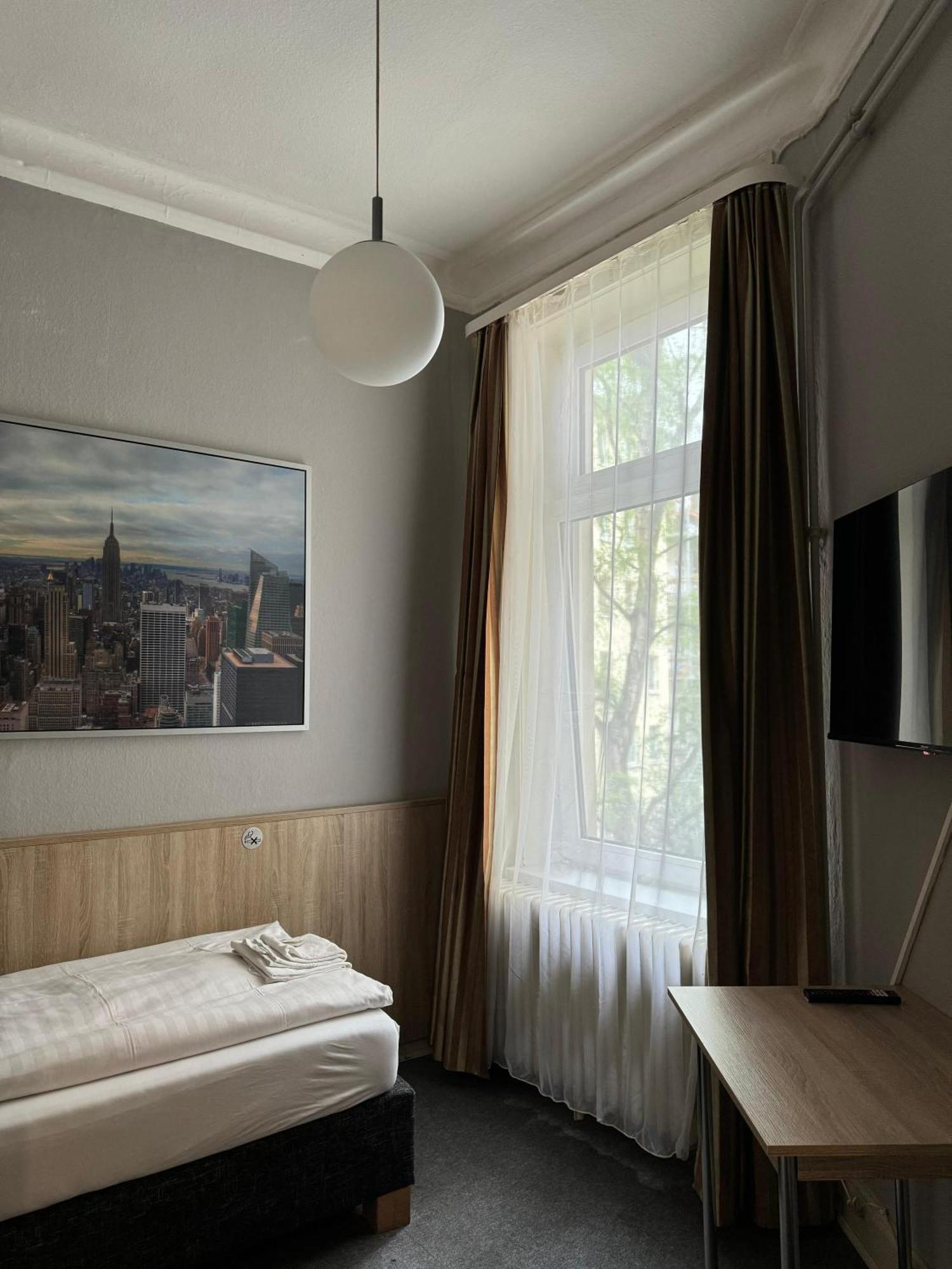 Hotel Kieler Hof 2*