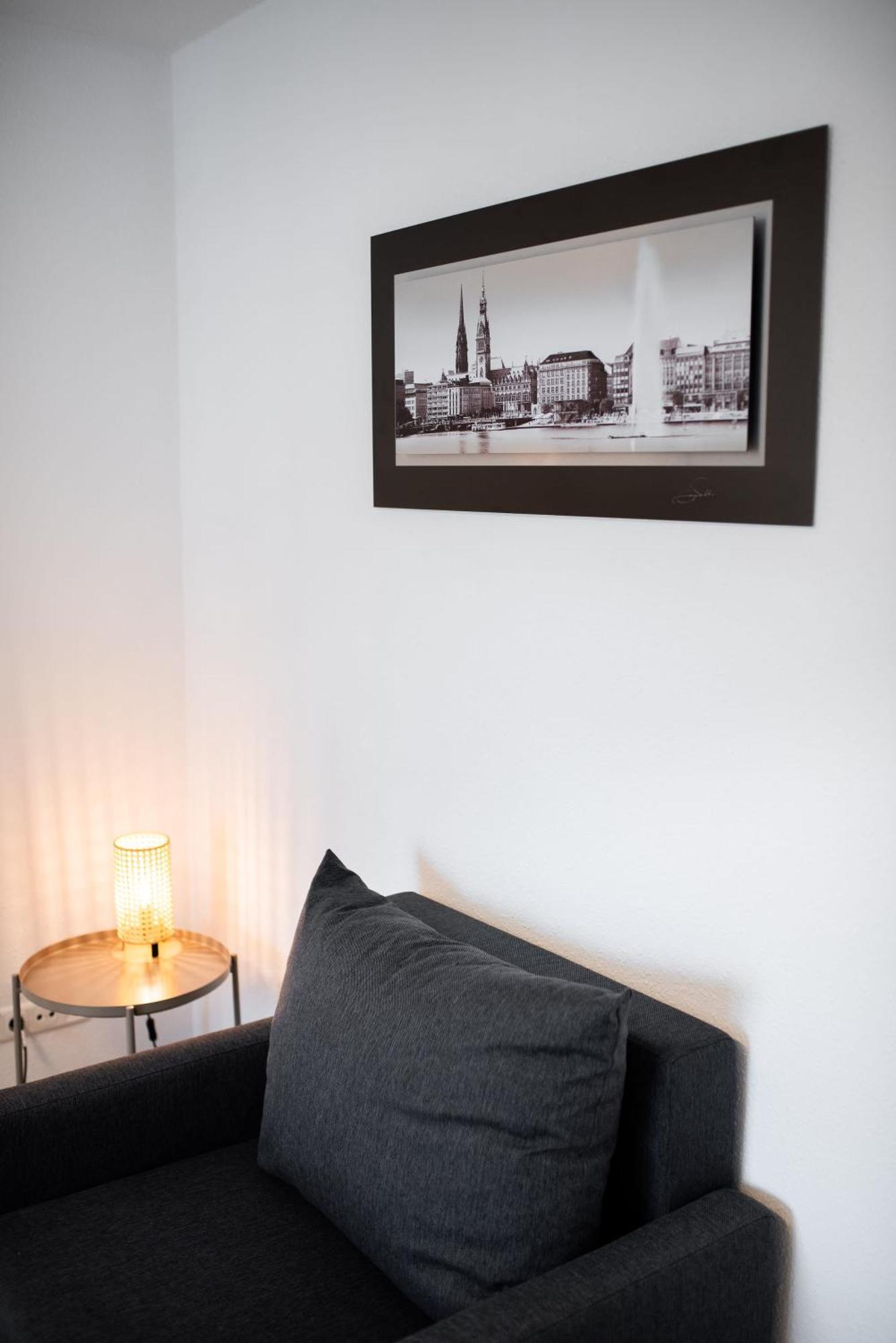 4 Bedrooms For Up To 12 Guests