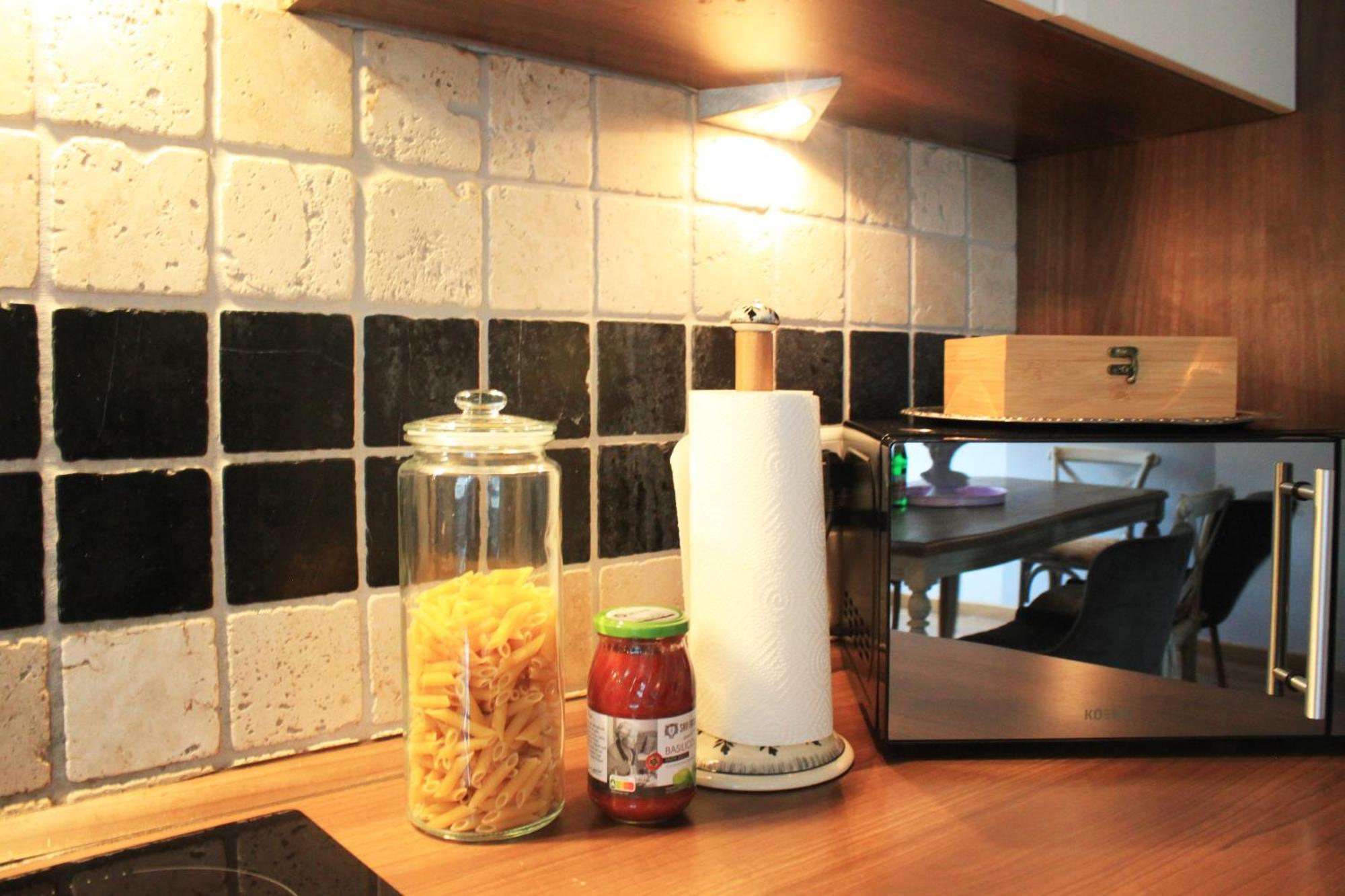 Apartment R B Family - 108 Qm Mit Dachterrasse - Badewanne & Dusche - Kostenloses Parken - 2 Schlafzimmer Hamburg
