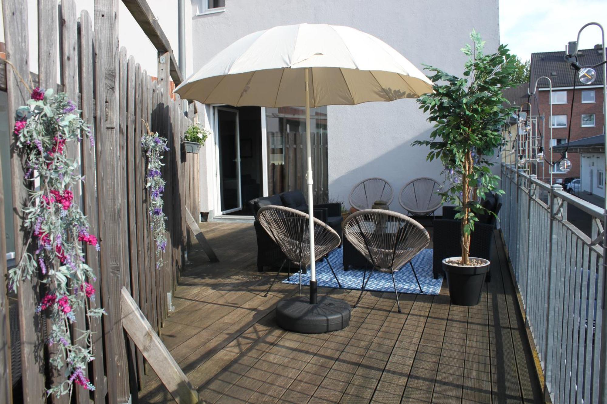Apartment R B Family - 108 Qm Mit Dachterrasse - Badewanne & Dusche - Kostenloses Parken - 2 Schlafzimmer Hamburg