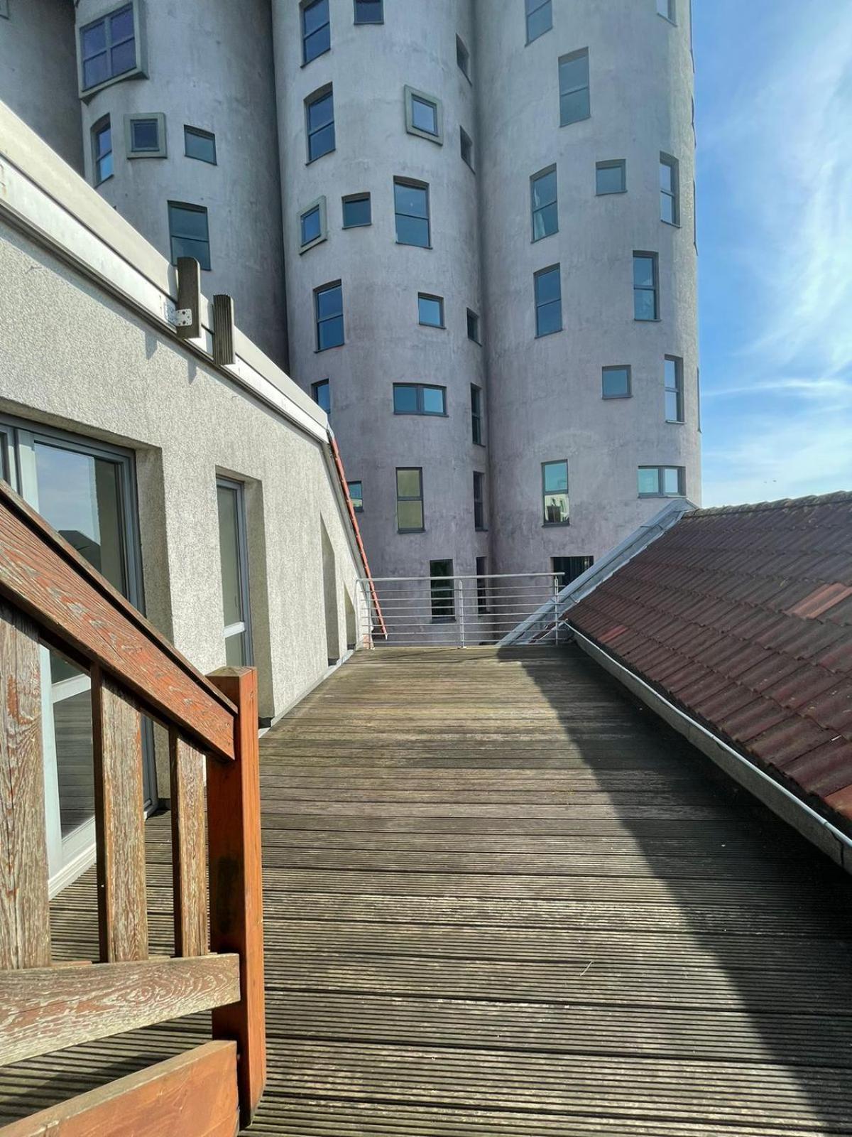 Zentral Gelegenes Premium-apartment Mit Viel Tageslicht * Hamburg