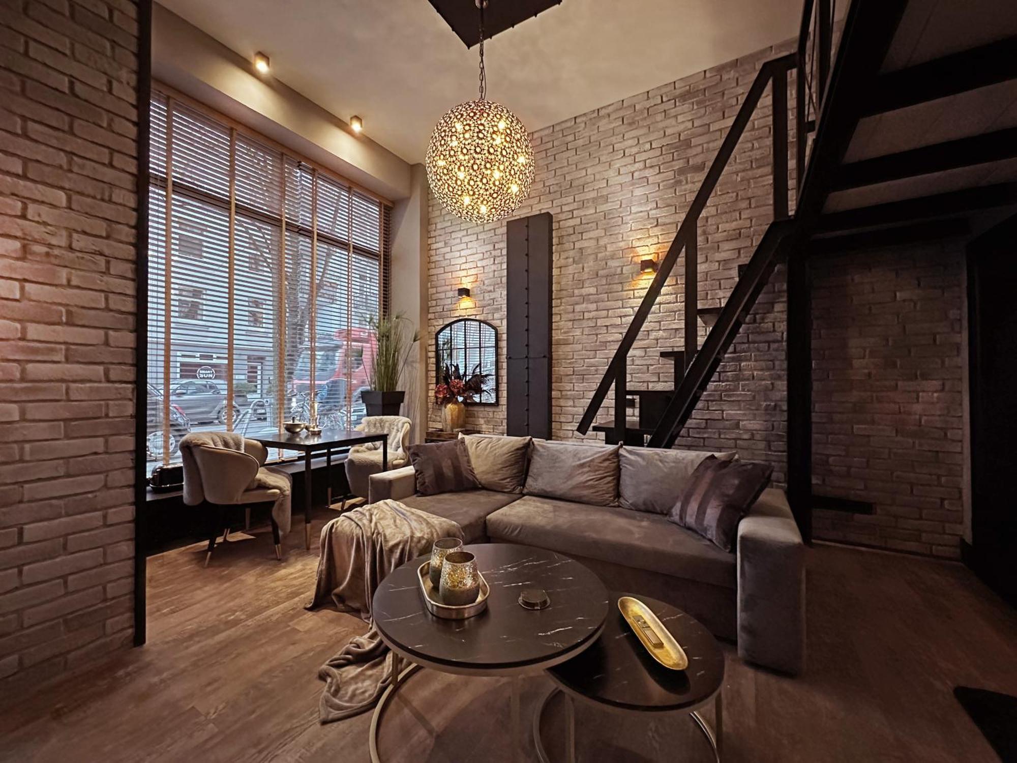 Apartment Black 6 Luxus In Alsternaehe *