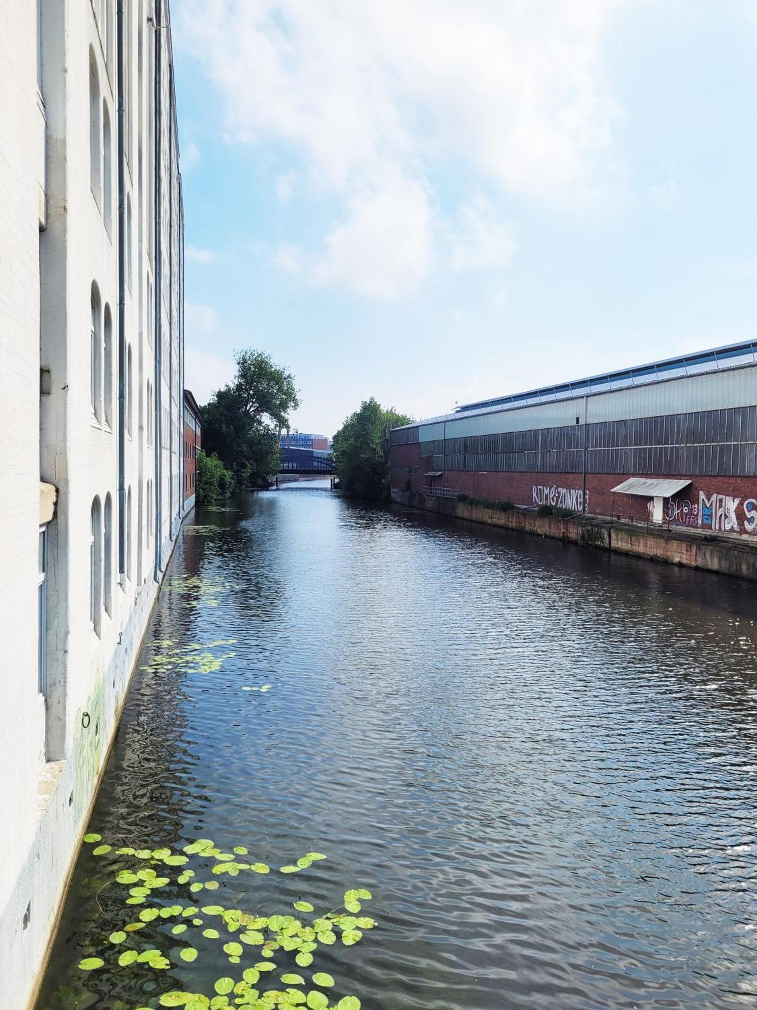 Apartment Exklusives Hafen-appartement Mit Whirlpool, Mit Wasserblick, City-nah & Eigenem Parkplatz *