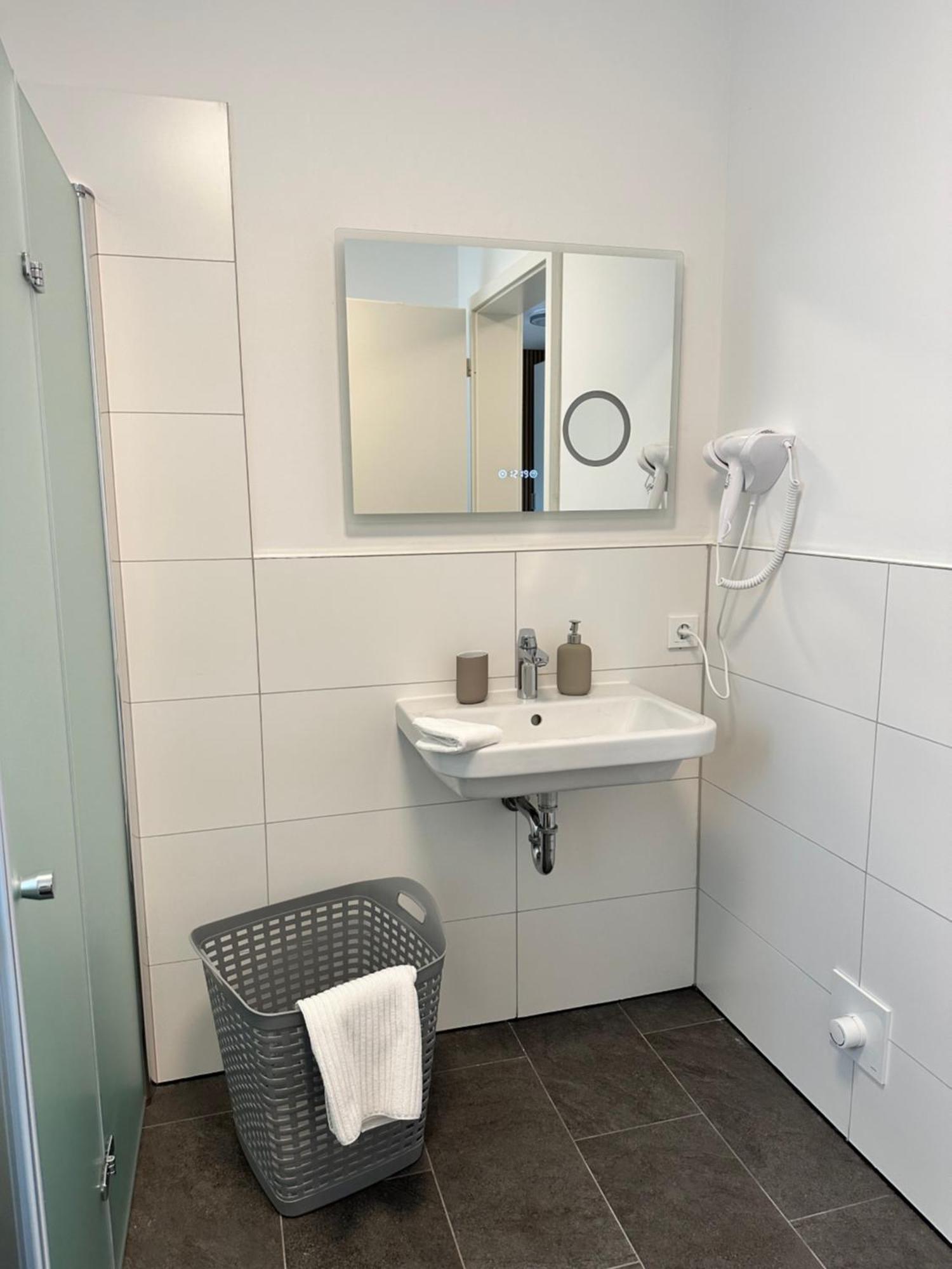 Lagom - An Der Barclays Arena Apartment *