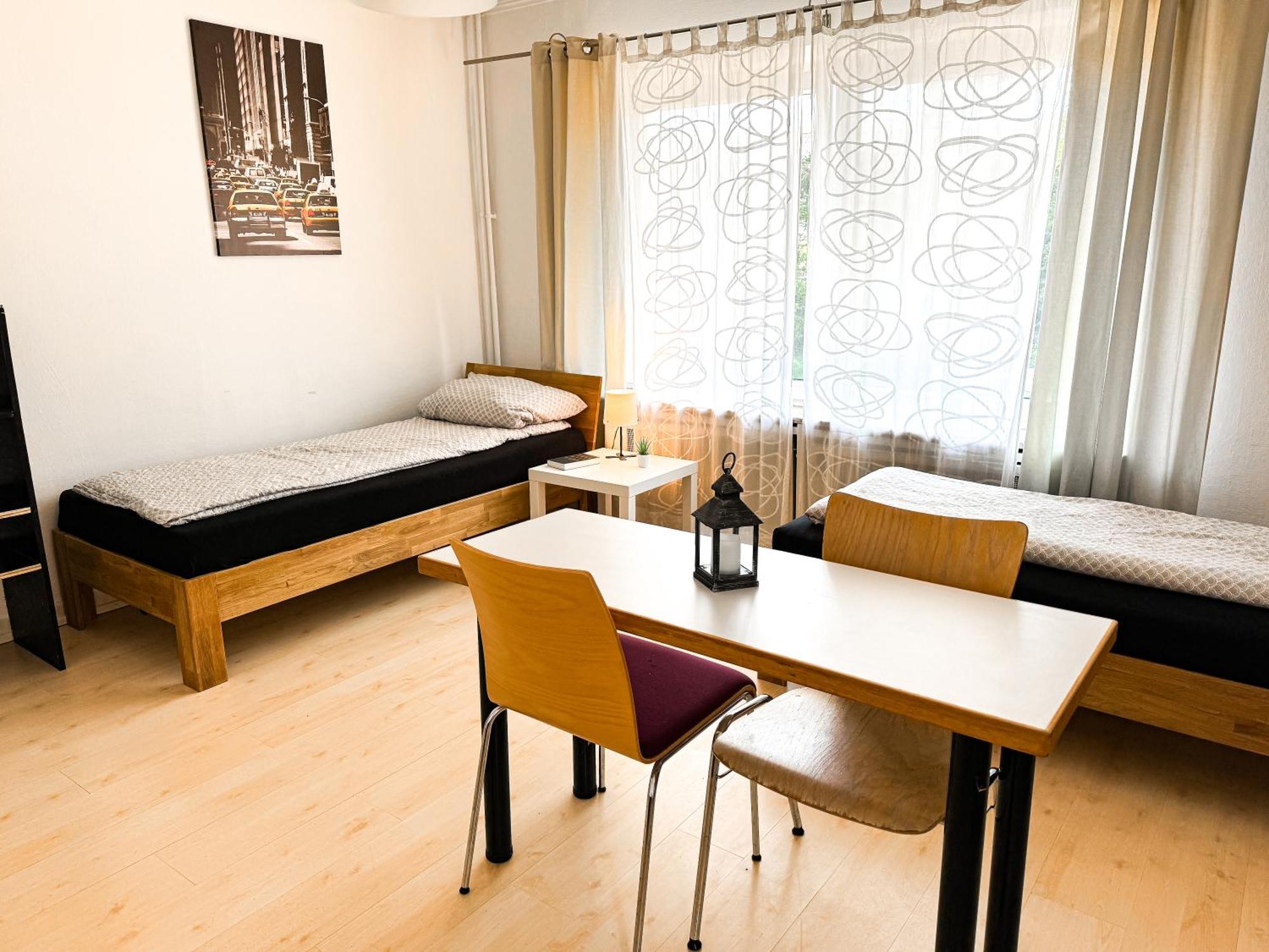 Apartment Hh - *